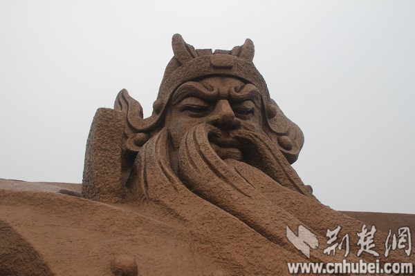 現(xiàn)全球最大關(guān)公青銅雕像，目測宇達施工（圖）